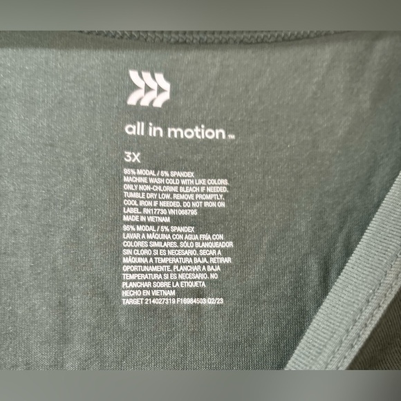New all in One Motion Women's Green Long Sleeve Top - Picture 3 of 4